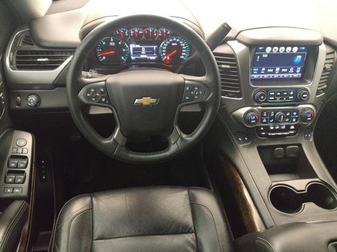 Used 2016 Chevrolet Suburban LT RWD image 22