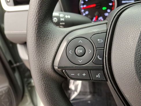 Certified 2022 Toyota RAV4 XLE image 17