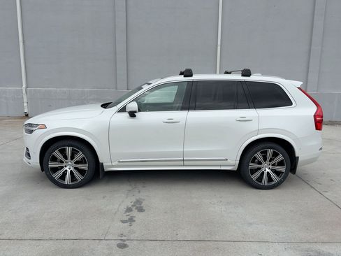 Certified 2023 Volvo XC90 B6 Ultimate image 2