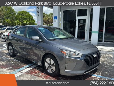 Used 2018 Hyundai Ioniq Blue FWD image 3