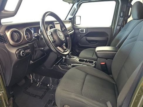 Used 2021 Jeep Wrangler Unlimited Sport AWD/4WD image 13
