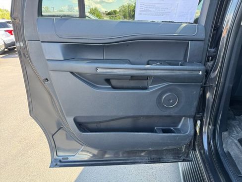 Used 2022 Ford Expedition Max XLT AWD/4WD image 25