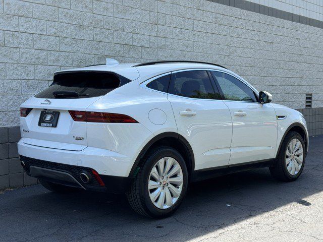 Used 2018 Jaguar E-PACE SE AWD/4WD image 3