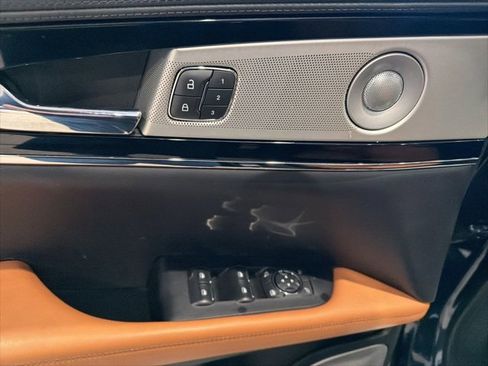 Used 2022 Lincoln Nautilus Black Label w/ Class II Trailer Tow Package image 10