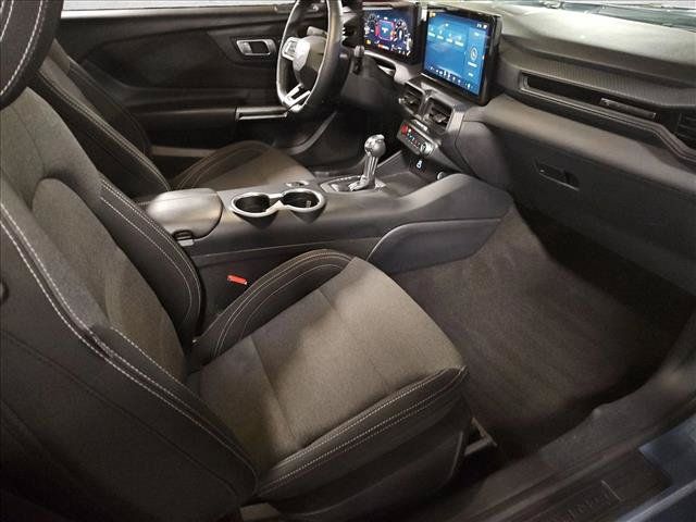 Used 2024 Ford Mustang Coupe RWD image 18