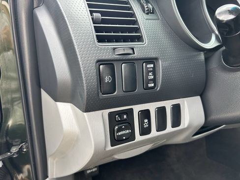 Used 2012 Toyota Tacoma PreRunner w/ TRD Sport Pkg RWD image 27