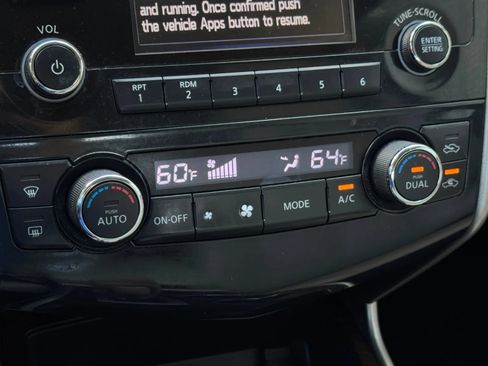 Used 2015 Nissan Altima 2.5 SL w/ Moonroof Package FWD image 35