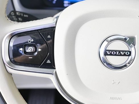 Used 2024 Volvo XC90 B6 Ultimate w/ Protection Package Premier AWD/4WD image 12