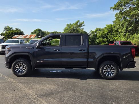 Used 2023 GMC Sierra 1500 AT4 w/ AT4 Premium Package AWD/4WD image 2