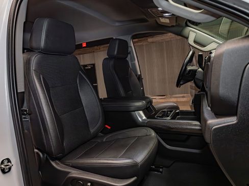 Used 2024 Chevrolet Silverado 2500 LTZ w/ LTZ Premium Package image 26