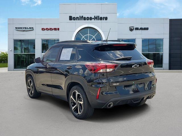 Used 2023 Chevrolet TrailBlazer RS w/ Sun and Liftgate Package FWD image 4