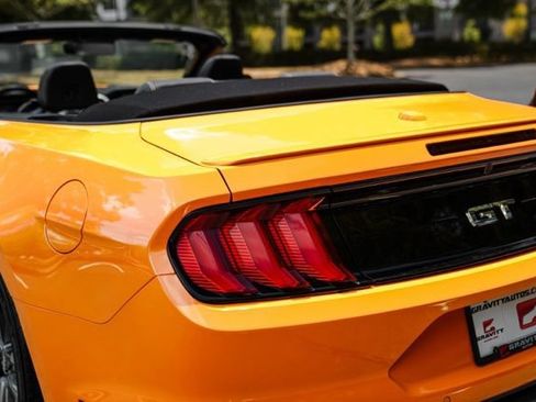 Used 2018 Ford Mustang GT Premium w/ Equipment Group 401A RWD image 13