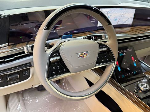 New 2026 Cadillac Escalade ESV Platinum Sport w/ LPO, ONYX Package image 16