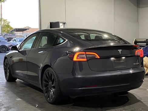 Used 2021 Tesla Model 3 Performance image 2