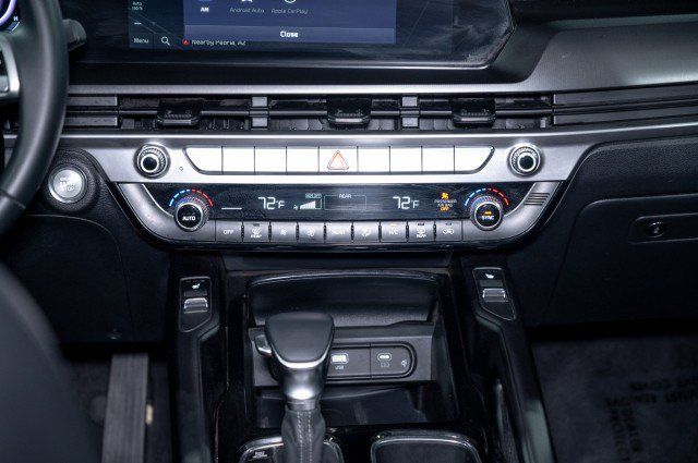 Used 2025 Kia Telluride S AWD/4WD image 18