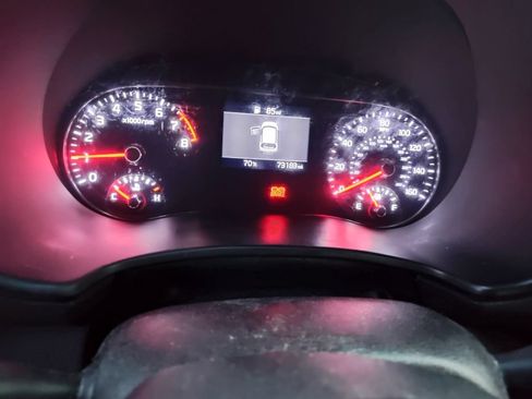 Used 2020 Kia Soul LX FWD image 8
