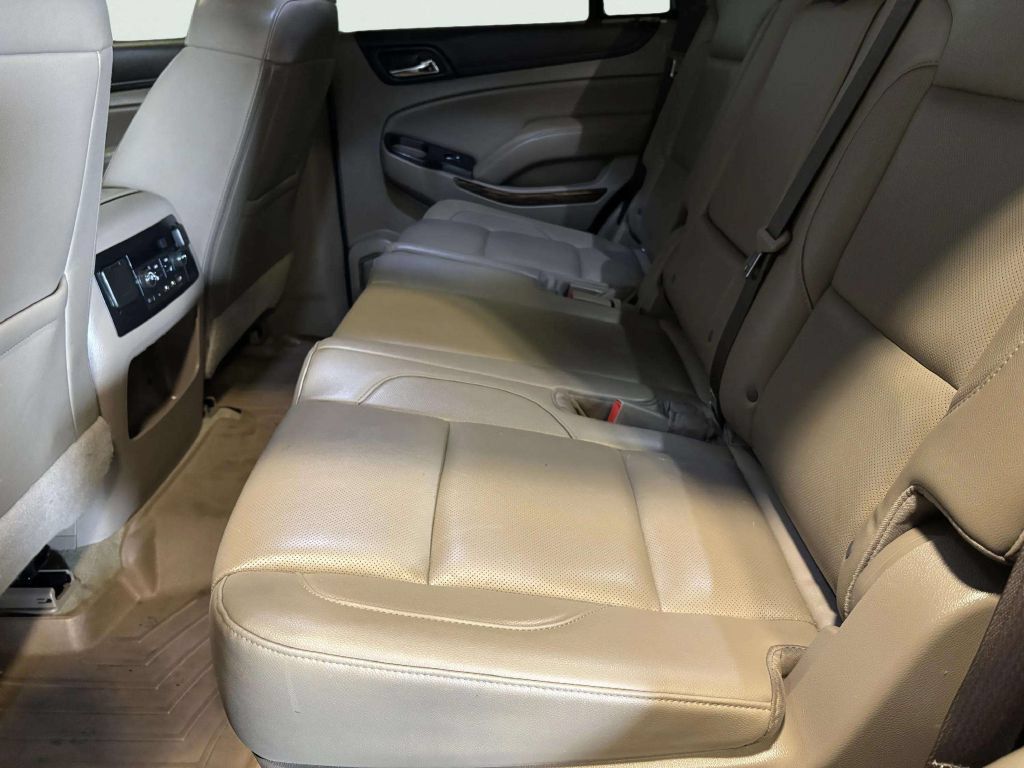 Used 2018 GMC Yukon SLT w/ Premium Edition AWD/4WD image 15