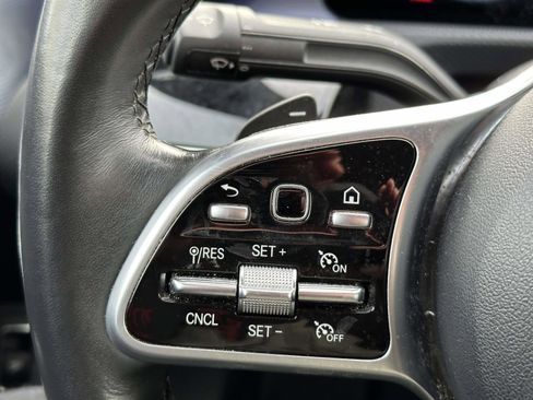 Used 2022 Mercedes-Benz CLA 250 4MATIC image 23