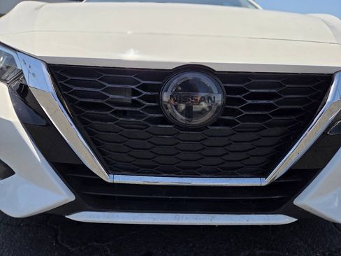 Used 2022 Nissan Sentra SV w/ Trunk Package FWD image 21