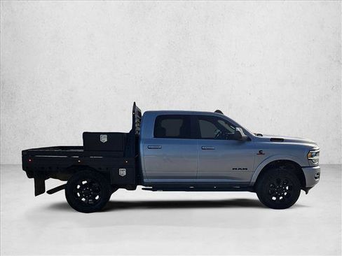 Used 2022 RAM 2500 Laramie w/ Night Edition image 4