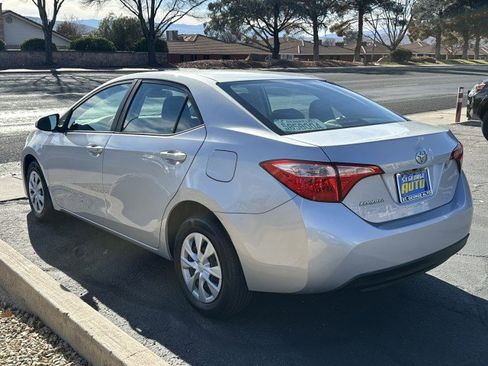 Used 2017 Toyota Corolla L image 5