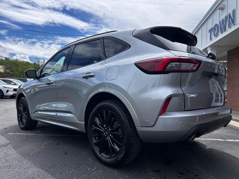 Used 2023 Ford Escape ST-Line Elite w/ Premium Technology Package AWD/4WD image 22