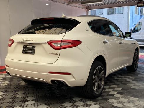 Used 2017 Maserati Levante S AWD/4WD image 6