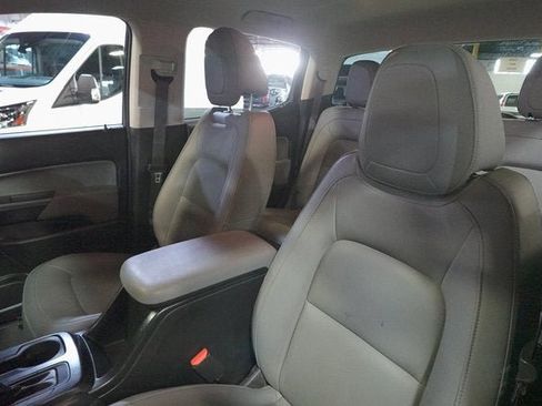 Used 2022 Chevrolet Colorado W/T image 11