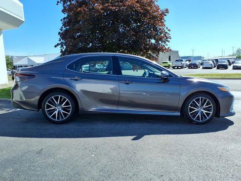 Certified 2023 Toyota Camry XLE FWD image 6