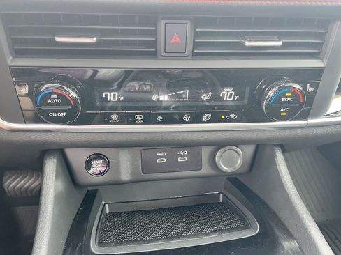 Used 2026 Nissan Rogue SV AWD/4WD image 65