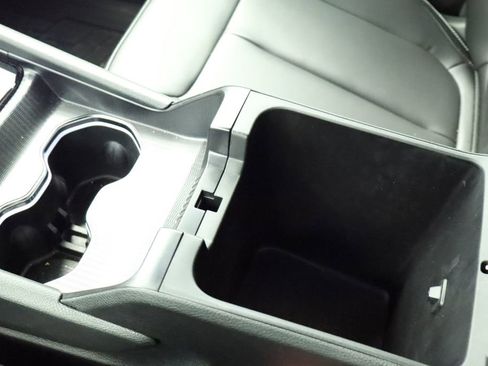 Used 2025 Jeep Grand Cherokee Limited w/ Trailer Tow Package image 43