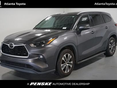 Used 2022 Toyota Highlander XLE