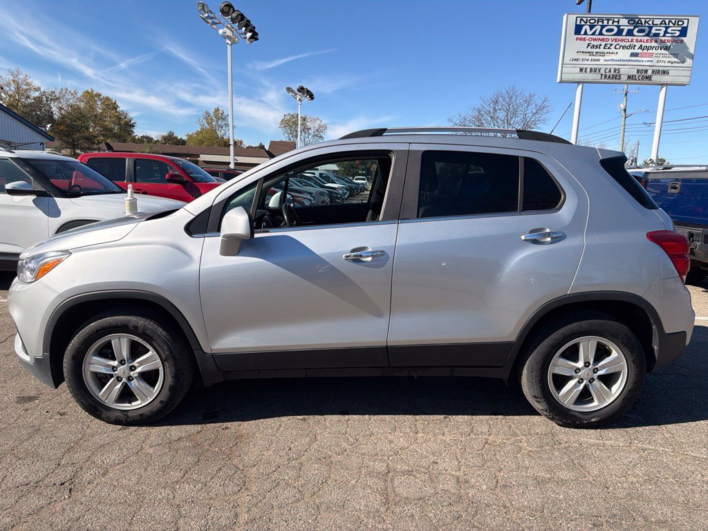 Used 2018 Chevrolet Trax LT w/ LT Convenience Package AWD/4WD image 8