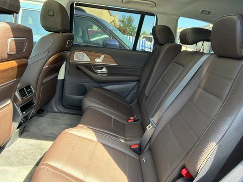 Used 2020 Mercedes-Benz GLS 450 4MATIC image 23