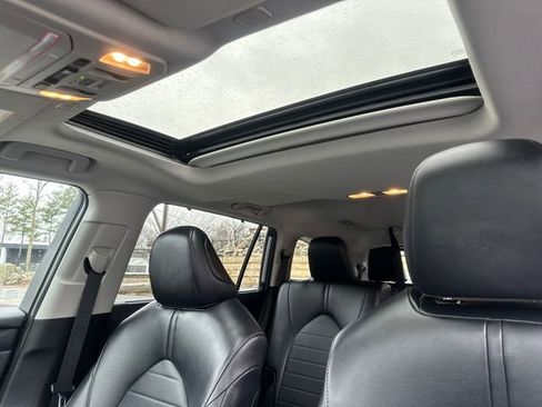 Used 2023 Toyota Highlander XLE image 43