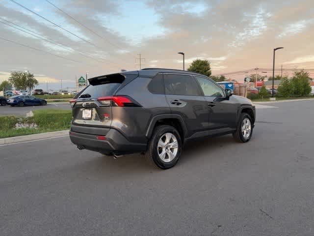 Used 2021 Toyota RAV4 XLE w/ Convenience Package AWD/4WD image 6