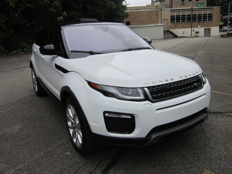 Used 2017 Land Rover Range Rover Evoque SE AWD/4WD image 37