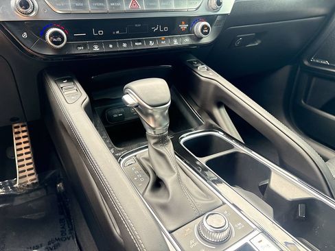 Used 2025 Kia Telluride SX X-Line AWD/4WD image 17