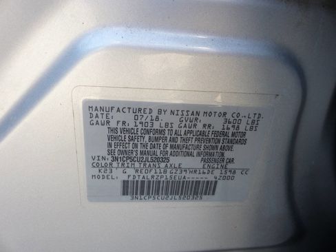 Used 2018 Nissan Kicks S FWD image 16