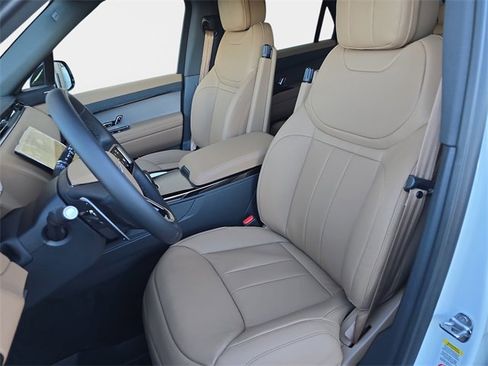 New 2026 Land Rover Range Rover Sport SE image 11