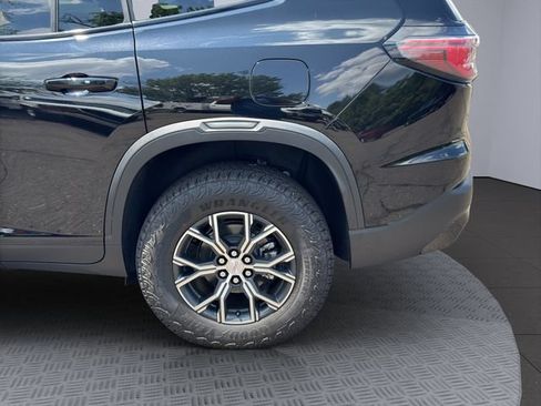 Used 2026 GMC Acadia AT4 w/ Luxury Package AWD/4WD image 30