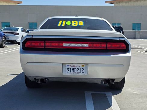 Used 2009 Dodge Challenger R/T image 5