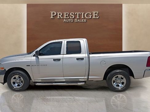 Used 2011 RAM 1500 ST w/ ST Popular Equipment Group AWD/4WD image 2