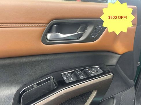 Used 2022 Nissan Pathfinder Platinum w/ Cargo Package AWD/4WD image 17
