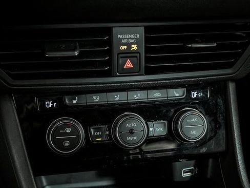 Certified 2019 Volkswagen Jetta S image 21