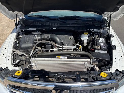 Used 2019 RAM 1500 Classic SLT RWD image 20