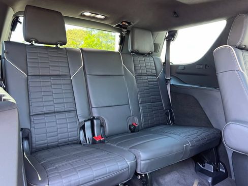 New 2026 Cadillac Escalade Platinum Luxury AWD/4WD image 29