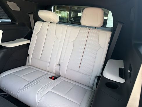 New 2026 Cadillac Vistiq Sport AWD/4WD image 18