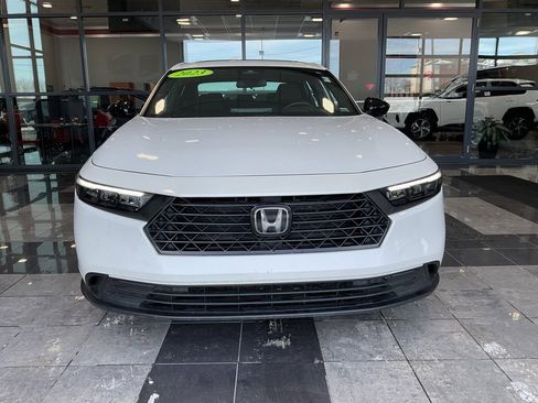 Used 2023 Honda Accord Sport image 2