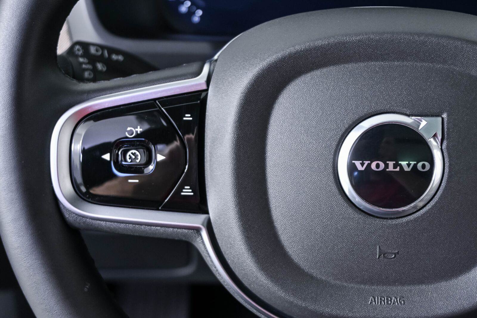 Certified 2026 Volvo XC90 B6 Plus AWD/4WD image 10